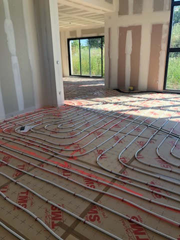 Plancher chauffant dans une maison neuve.
YVELINES